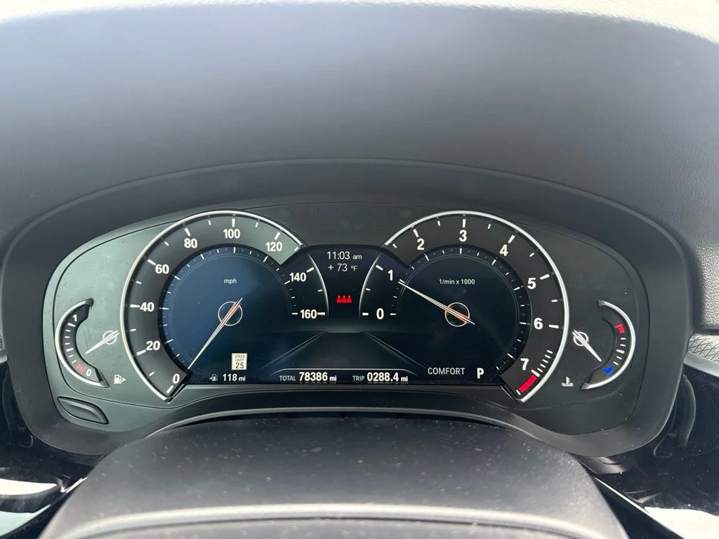 Used 2019 Alpine White BMW 540i xDrive image 43