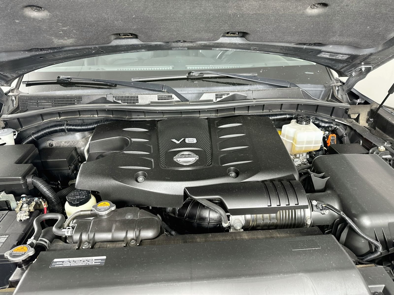 Used 2019 Gun Metallic Nissan SL image 33