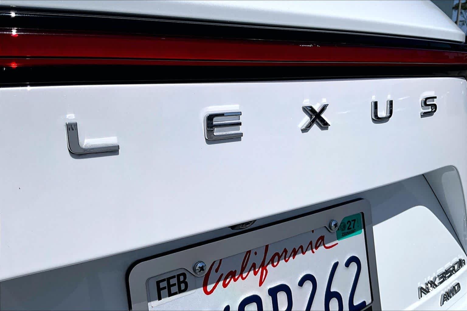 Certified Used 2026 ULTRA WHITE Lexus Premium image 29