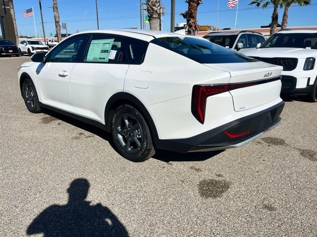 New 2026 White Kia LXS image 5
