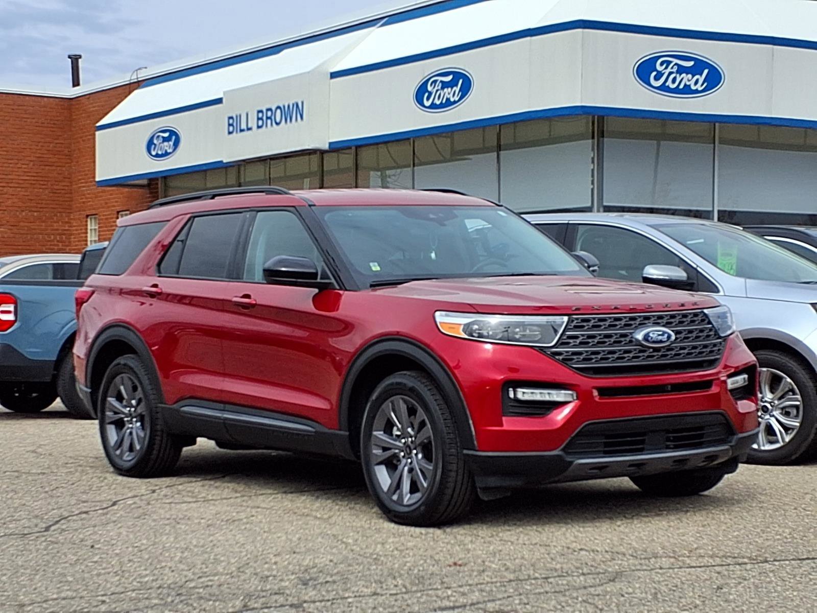 2023 Ford Explorer XLT 4WD's photo