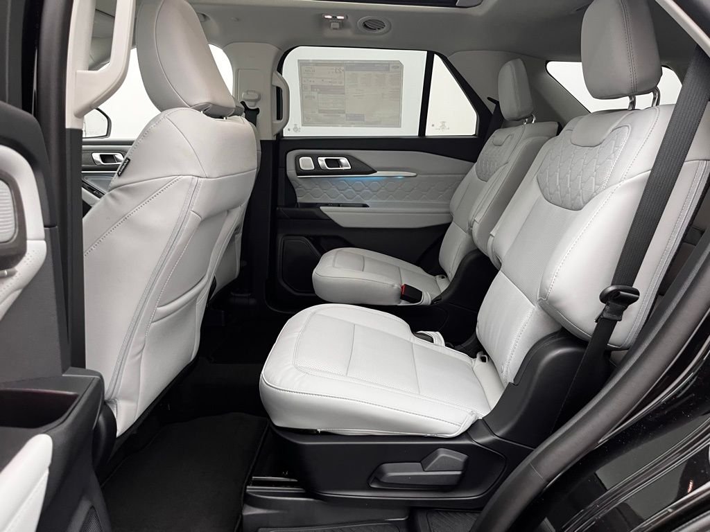 New 2026 Black Ford Platinum image 42