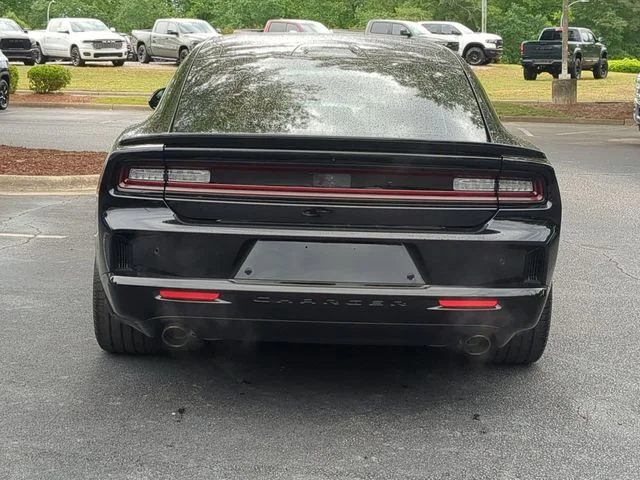 New 2026 Diamond Black Crystal Pearlcoat Dodge R/T Scat Pack image 4