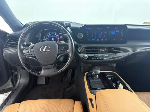 Used 2022 Silver Lexus 500 Base image 26