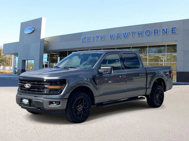 New 2026 Carbonized Gray Metallic Ford XLT image 3