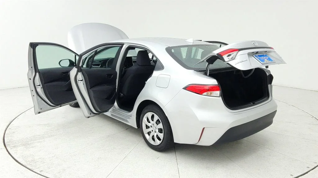 Used 2025  Toyota LE image 11