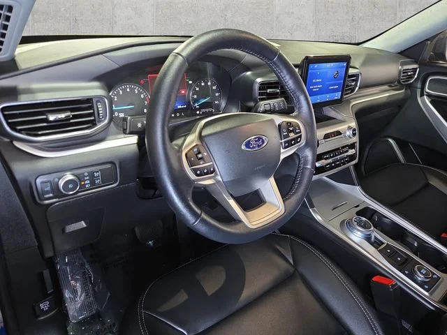 Used 2022 Blue Ford XLT image 10