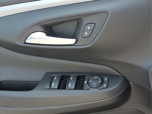 Used 2026 Summit White Buick Preferred image 15