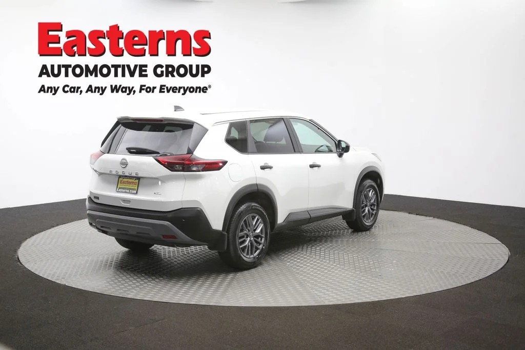 Used 2023 White Nissan S image 42
