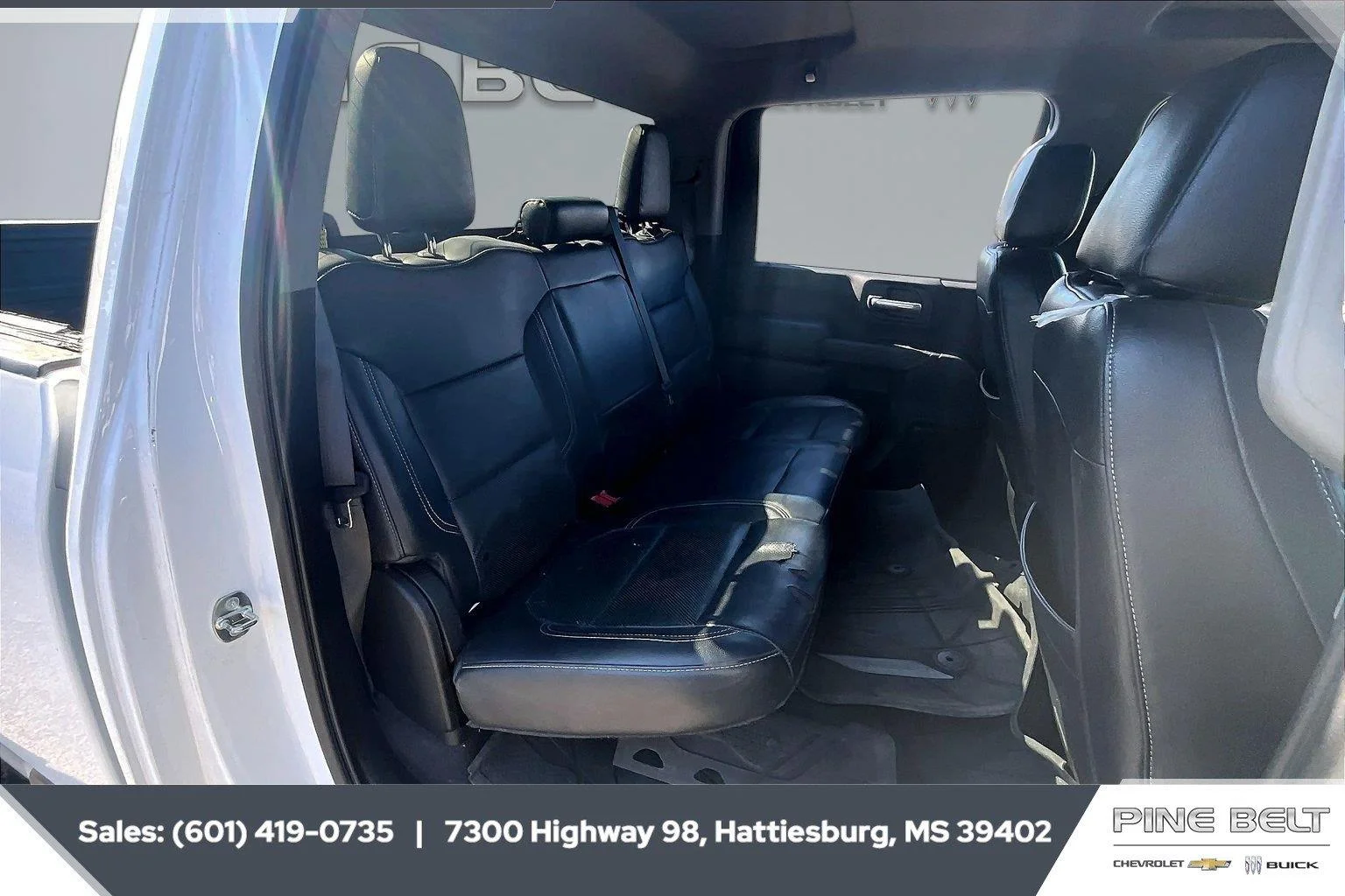 Used 2021 Summit White Chevrolet Custom image 21