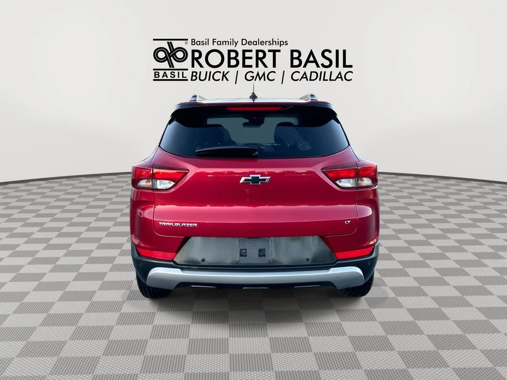 Used 2021 Red Chevrolet LT image 7