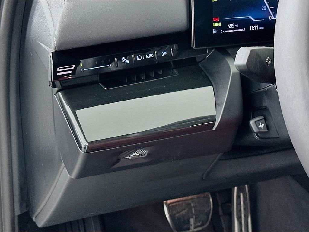 2025 BMW 5 Series 530i - Photo 10