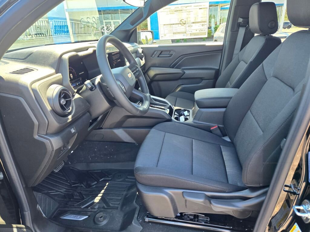2026 Chevrolet Colorado Work Truck - Photo 15