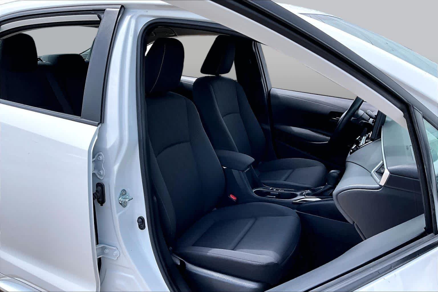 Used 2024 Ice Cap Toyota LE image 9