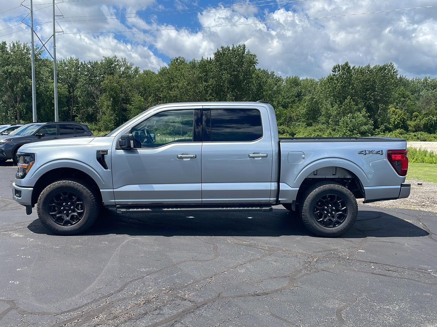 New 2026 Iconic Silver Metallic Ford XLT image 2