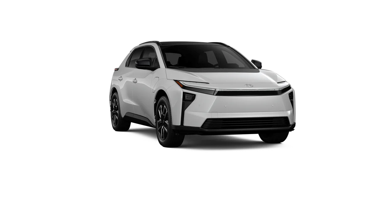 New 2026 Wind Chill Pearl Toyota XLE image 31