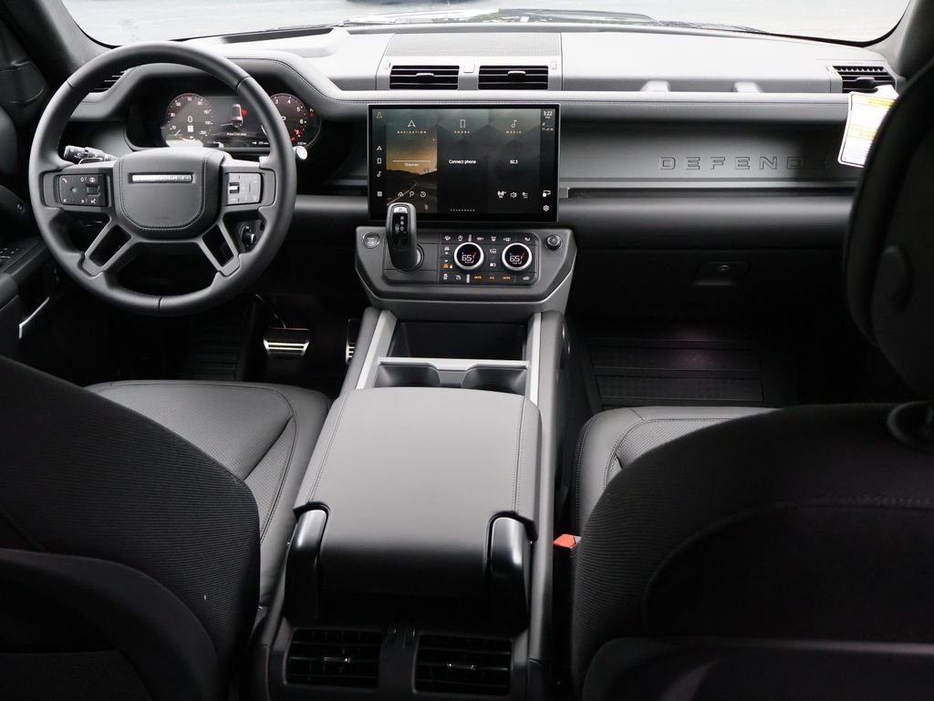New 2026 Santorini Black Land Rover V8 image 13