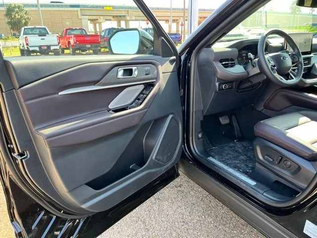 New 2026 Agate Black Metallic Ford Platinum™ image 14