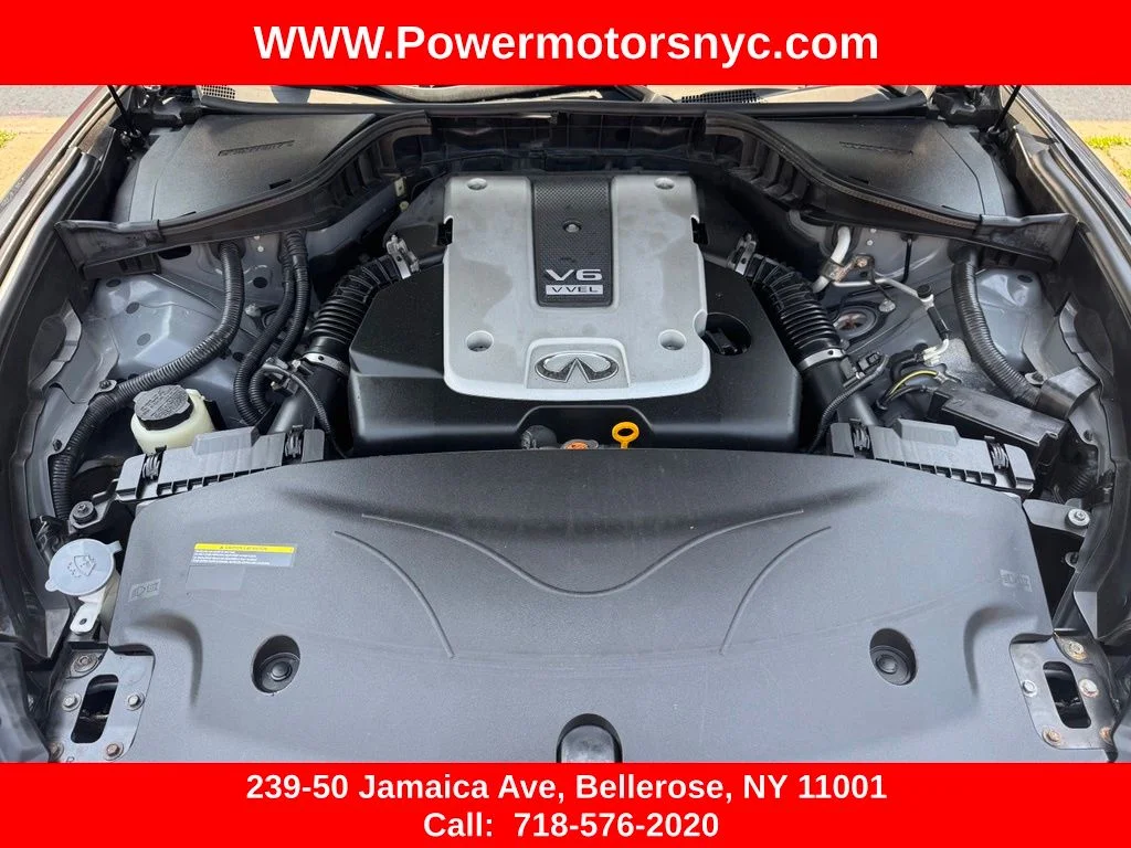 Used 2017 Gray INFINITI 3.7X image 16