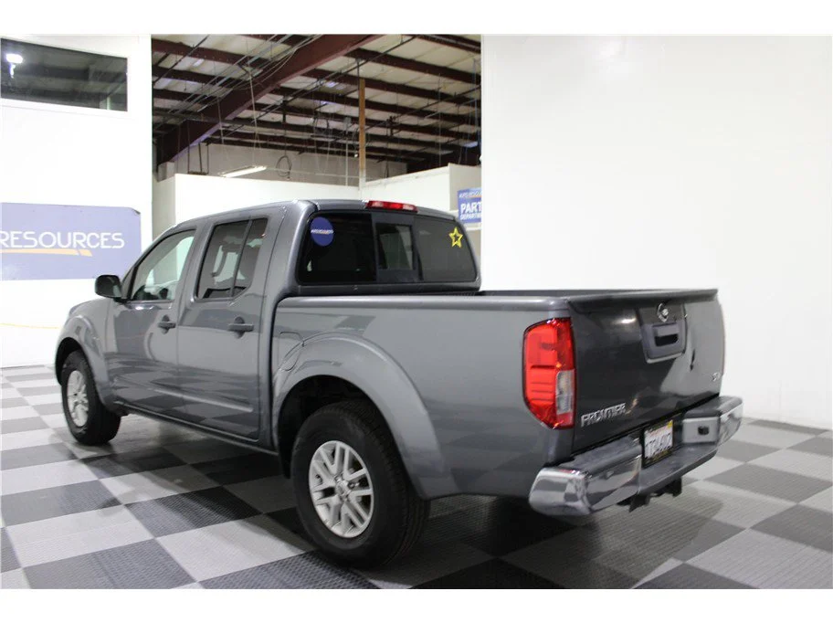 2019 Nissan Frontier SV - Photo 6