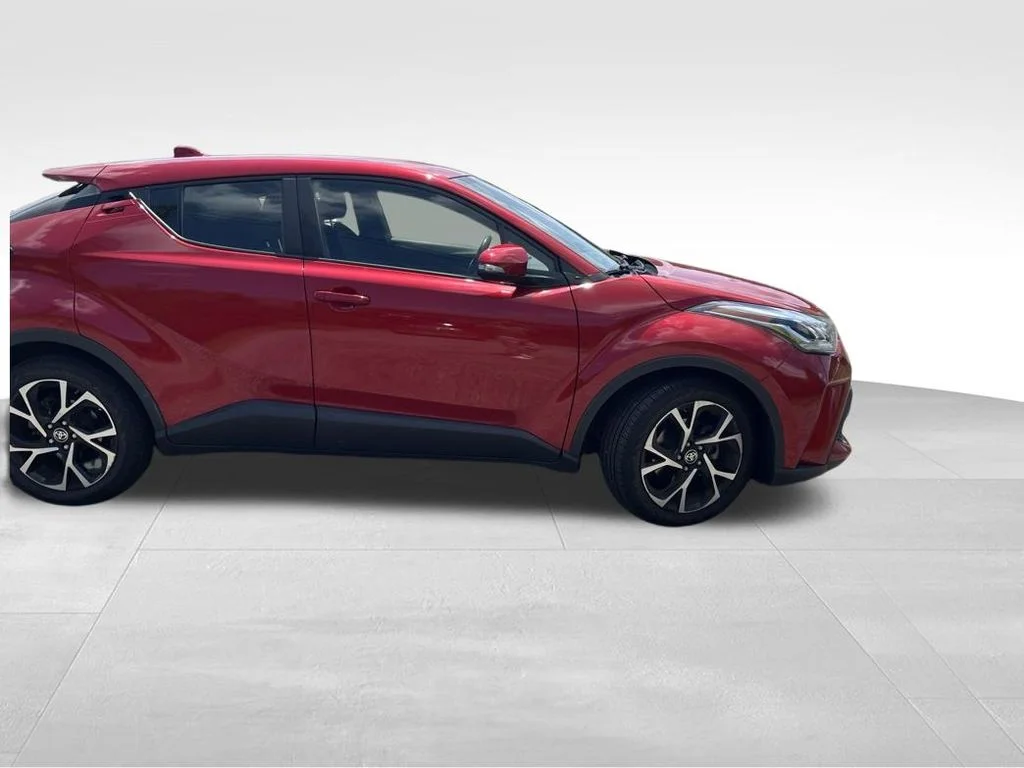 Used 2021 Red Toyota XLE image 13