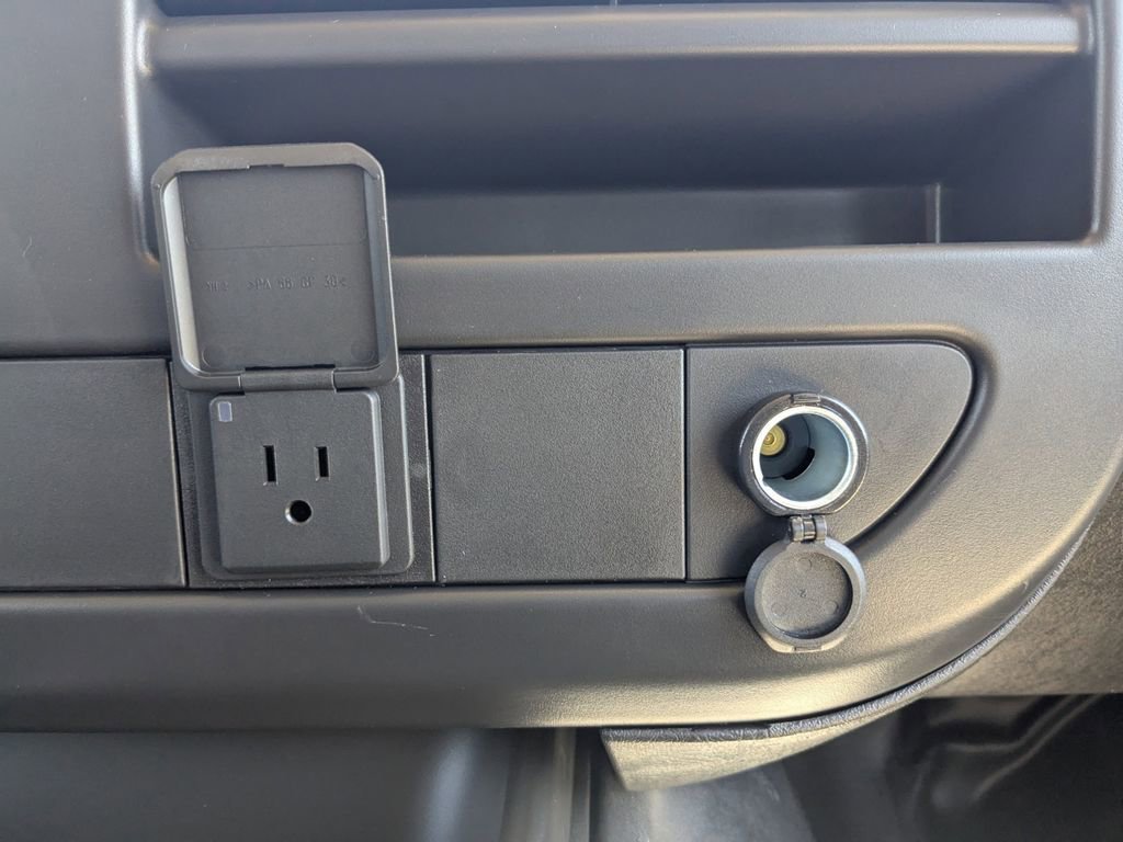 2025 Chevrolet Express Cargo Work Van - Photo 22