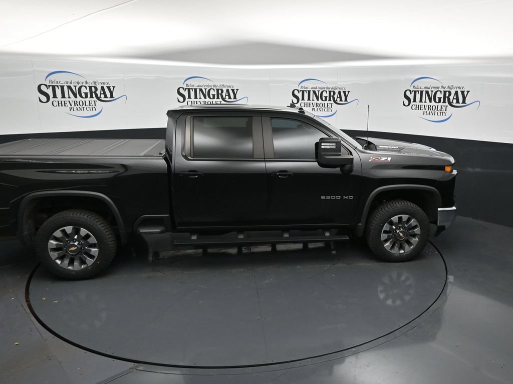 Used 2024 Black Chevrolet LT image 25