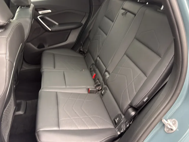 Used 2023 Green BMW xDrive28i image 40