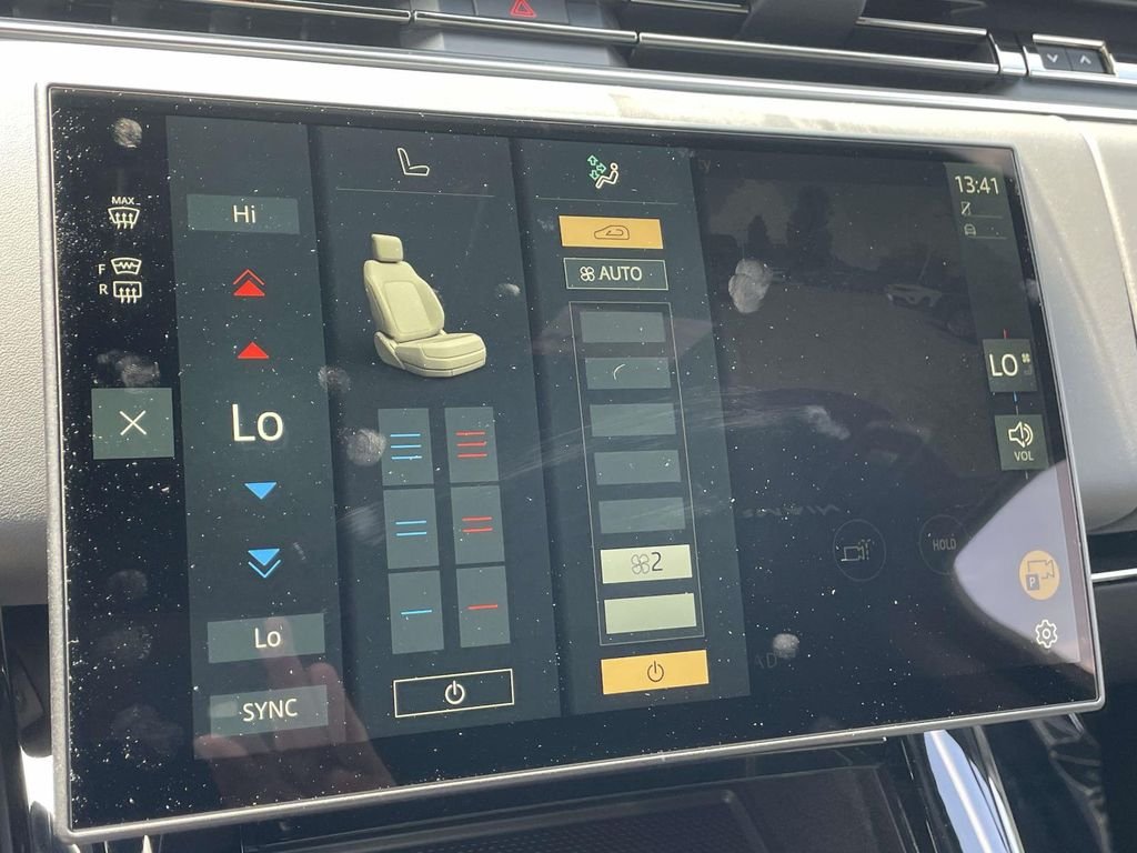 New 2026 Carpathian Grey Land Rover Dynamic SE image 32