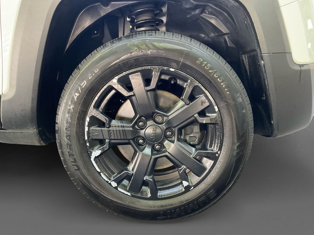 Used 2023 White Jeep Trailhawk image 15