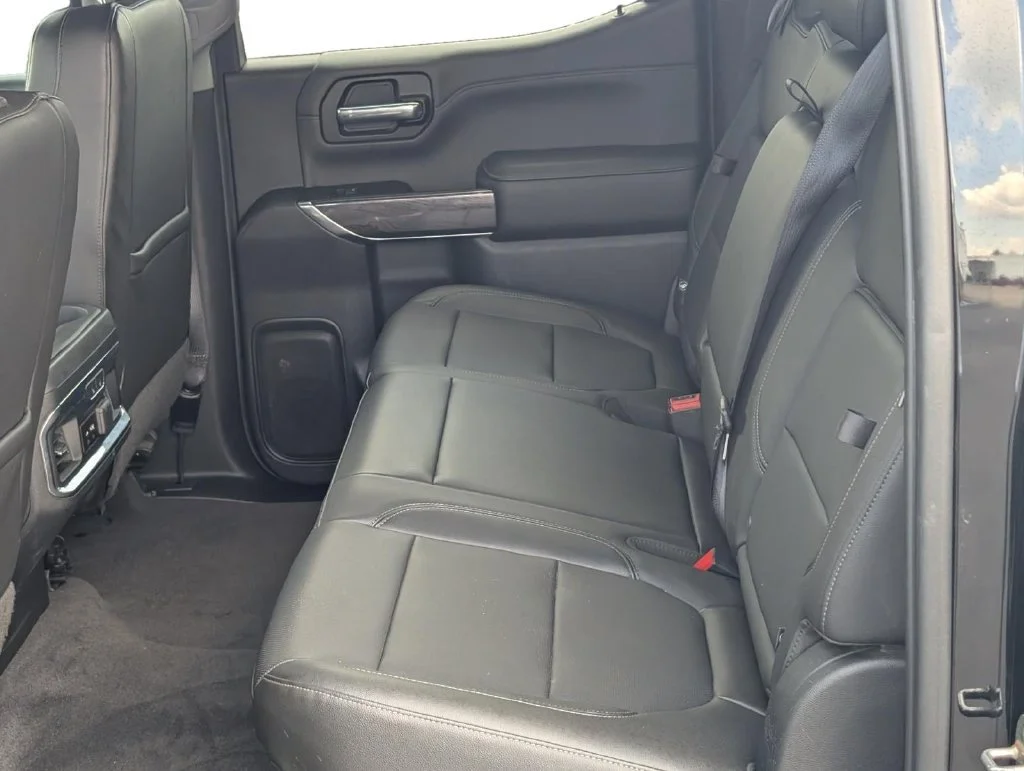Used 2019 BLACK Chevrolet LTZ image 13