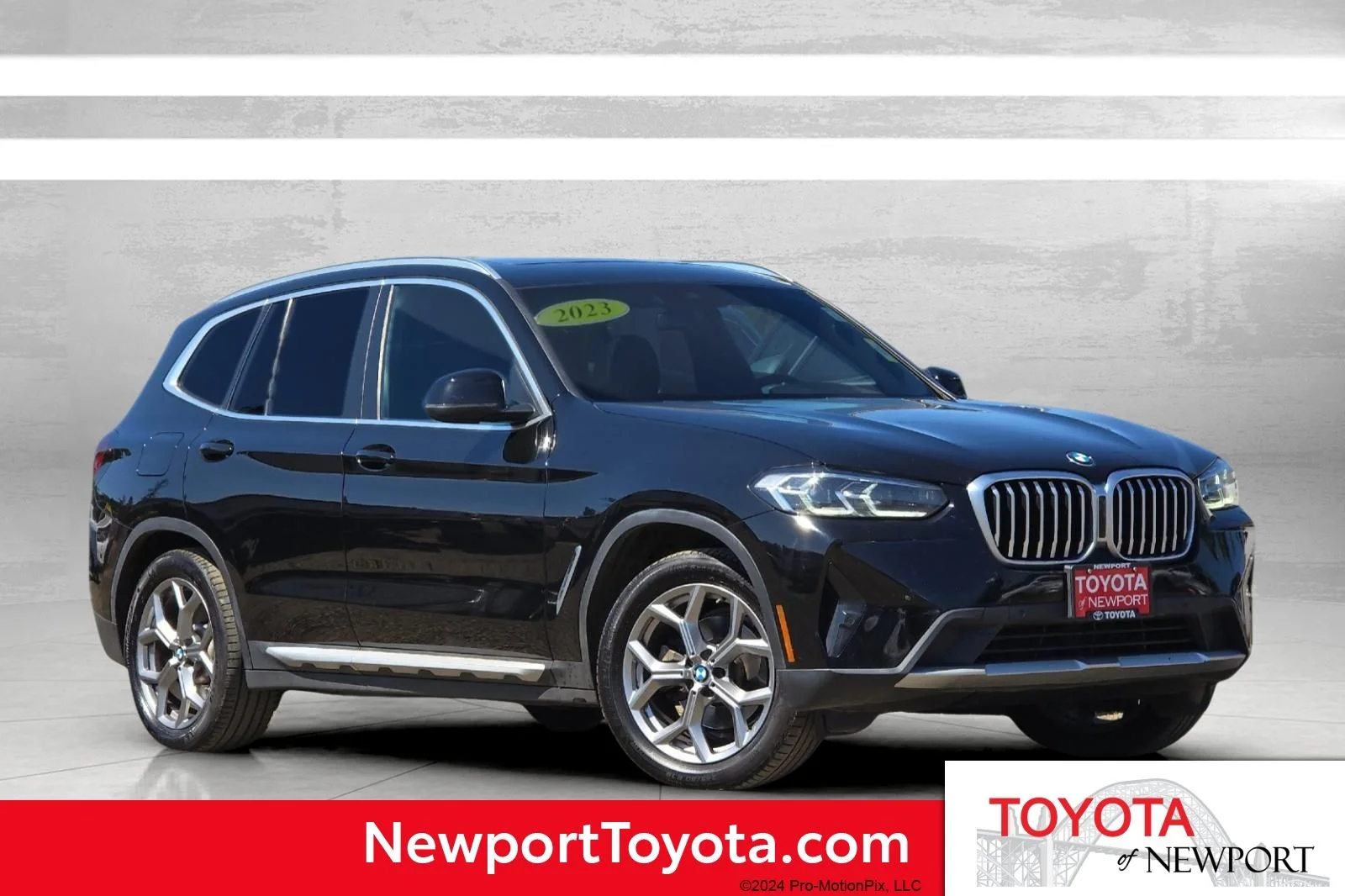 Used 2023 Black BMW xDrive30i image 1