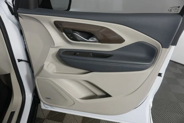 Used 2022 Summit White GMC Denali image 35