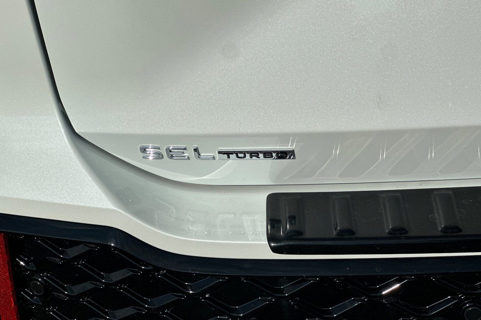 New 2026  Volkswagen SEL R-Line Turbo image 27