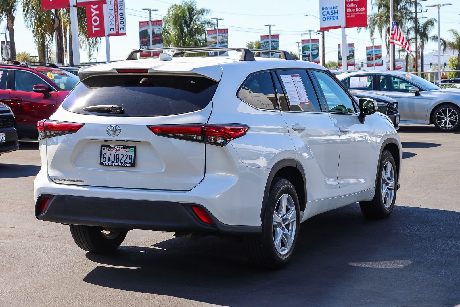 Certified Used 2021 Blizzard Pearl Toyota L image 7