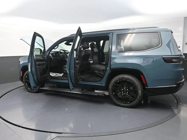 New 2026 Steel Blue Exterior Paint Jeep Limited Reserve image 34