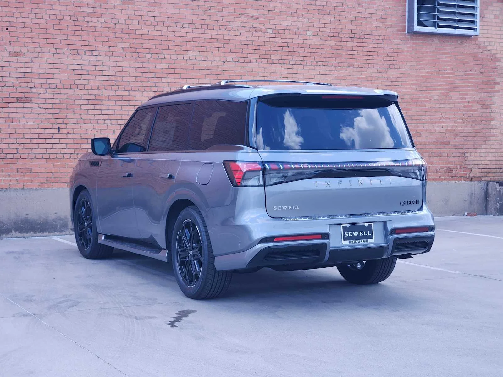 New 2027 DYNAMIC METAL INFINITI Sport 4WD image 4