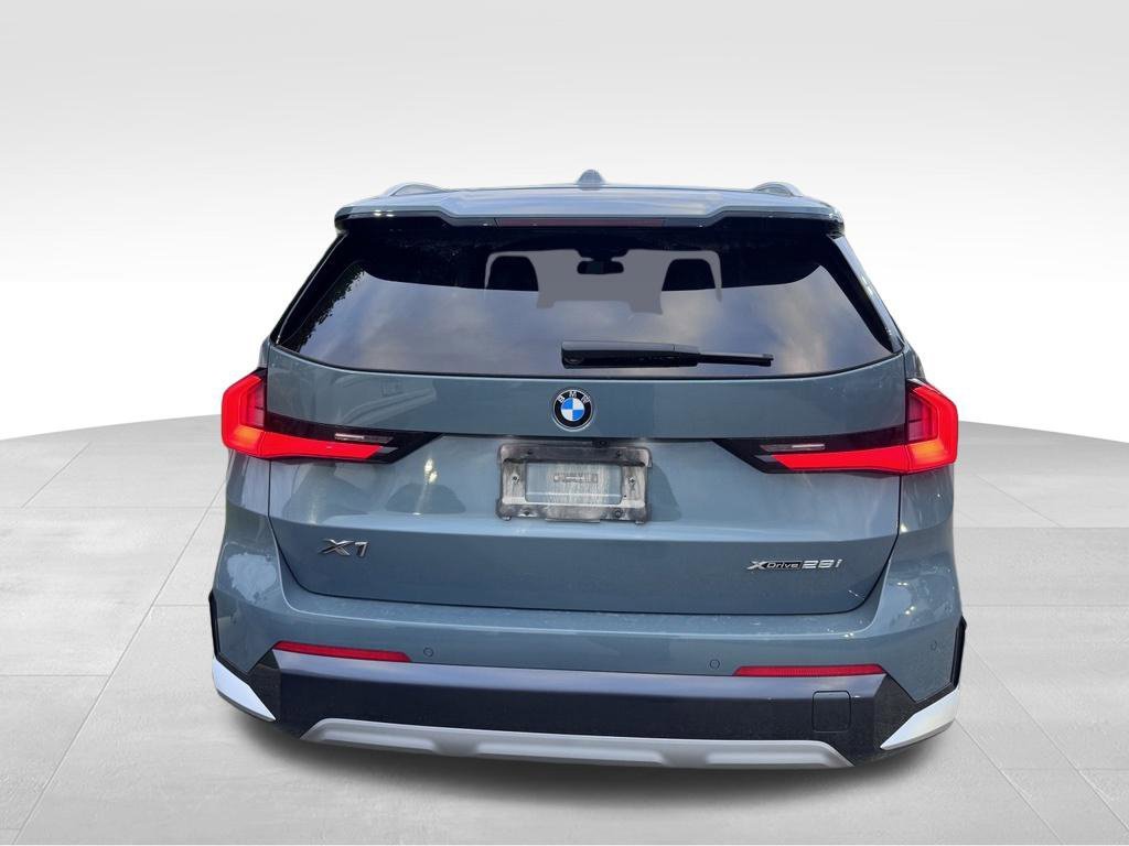 Certified Used 2025 Cape York Green Metallic BMW xDrive28i image 5