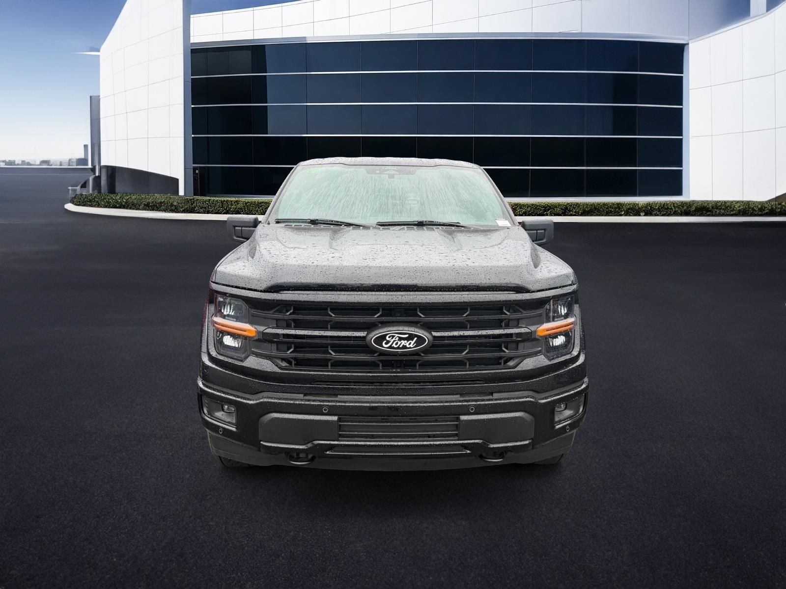 New 2026 Agate Black Metallic Ford XLT image 2