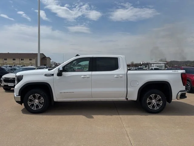 New 2026 Summit White GMC SLE image 9