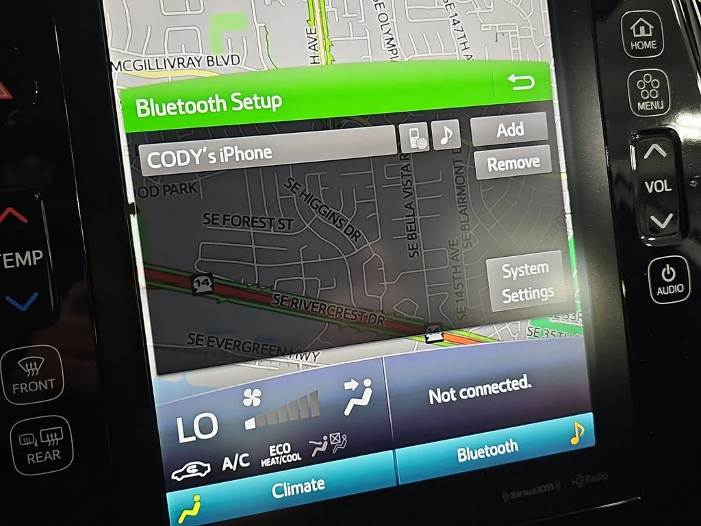 Used 2020 Silver Toyota XLE image 23