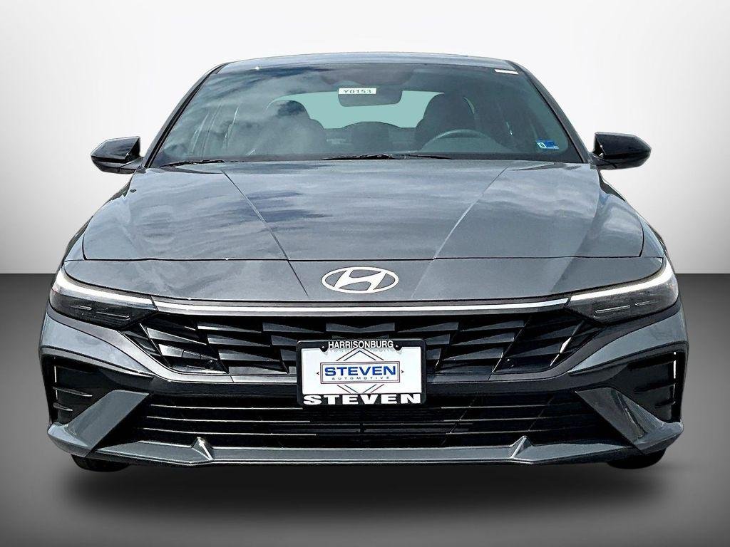 New 2026 Gray Hyundai SEL Sport Plus image 2