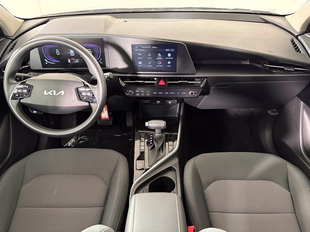 Used 2025 Black Kia LX image 32