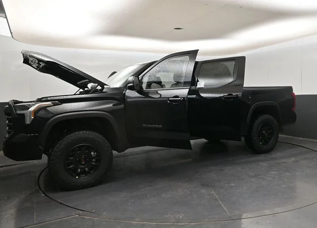 2026 Toyota Tundra SR5 - Photo 36