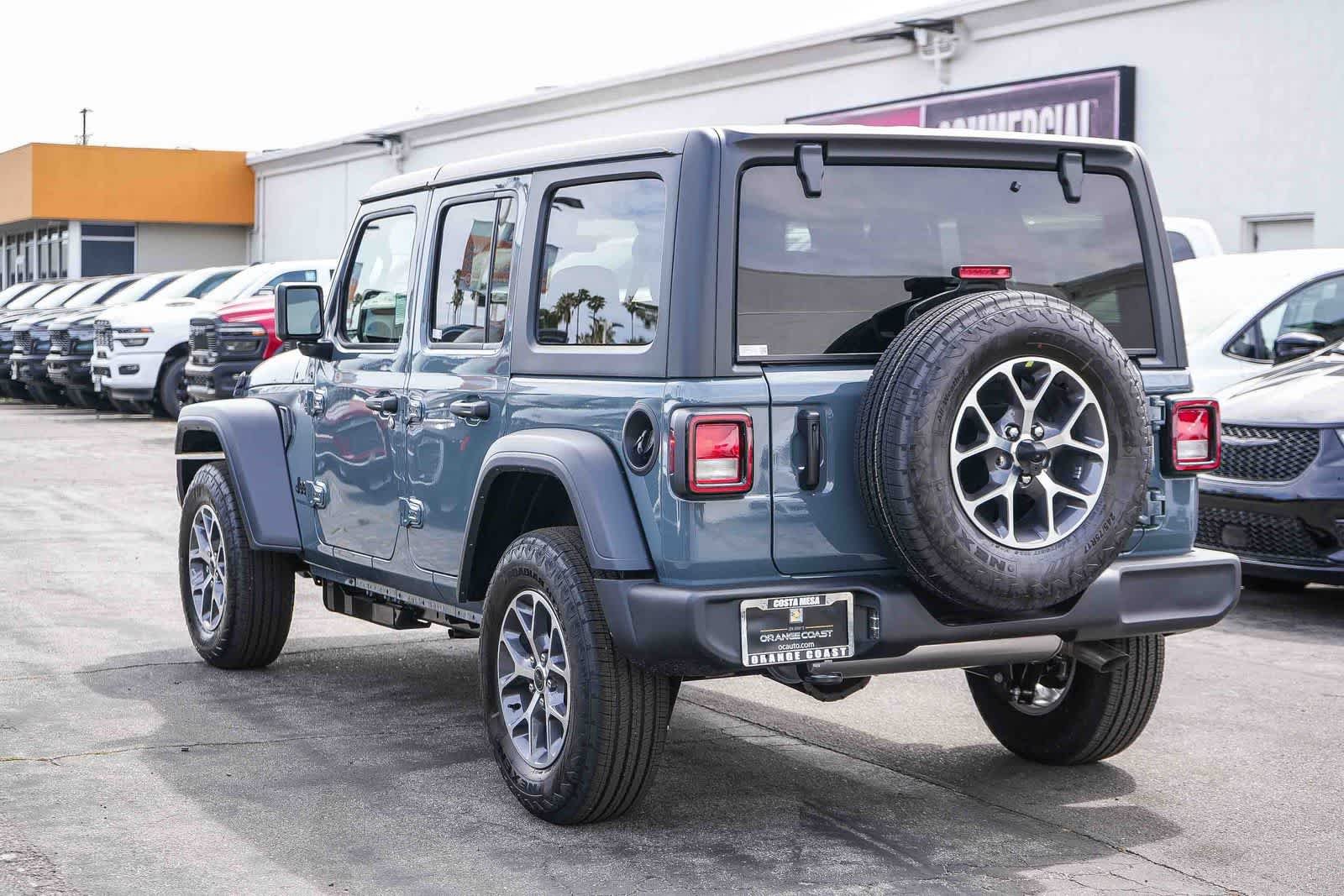 New 2026 Anvil Clear-Coat Exterior Paint Jeep Sport S image 8