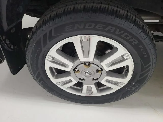 Used 2014 Magnetic Gray Metallic Toyota 1794 image 39