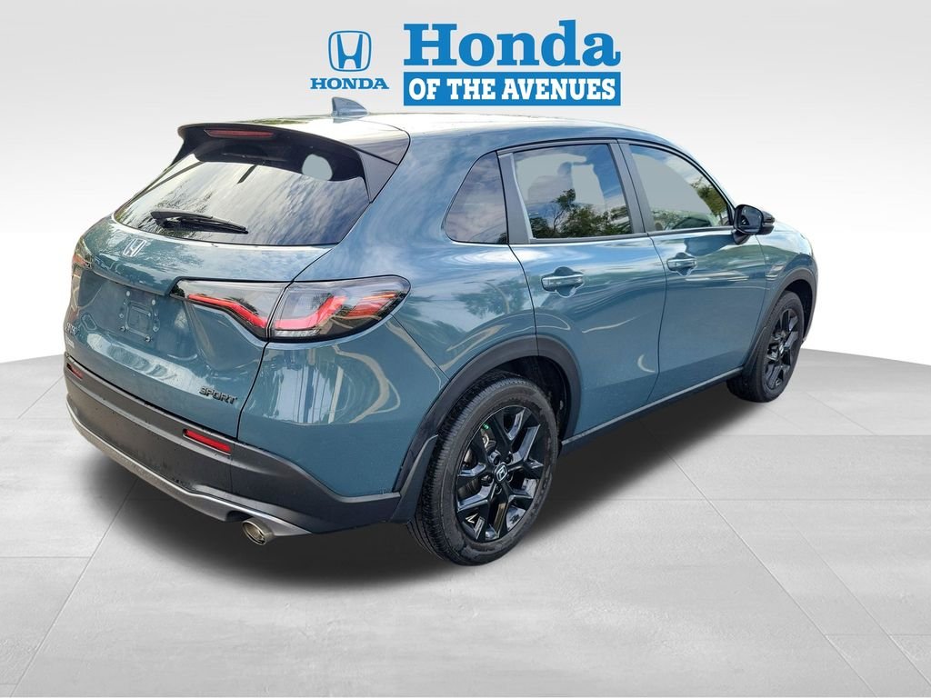 Used 2025  Honda Sport image 4