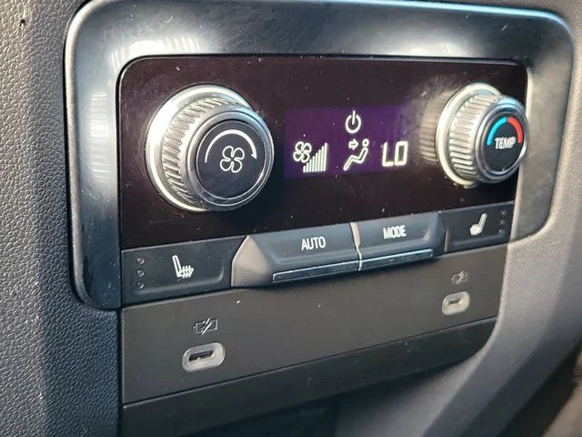 Used 2024 Summit White GMC Denali image 22