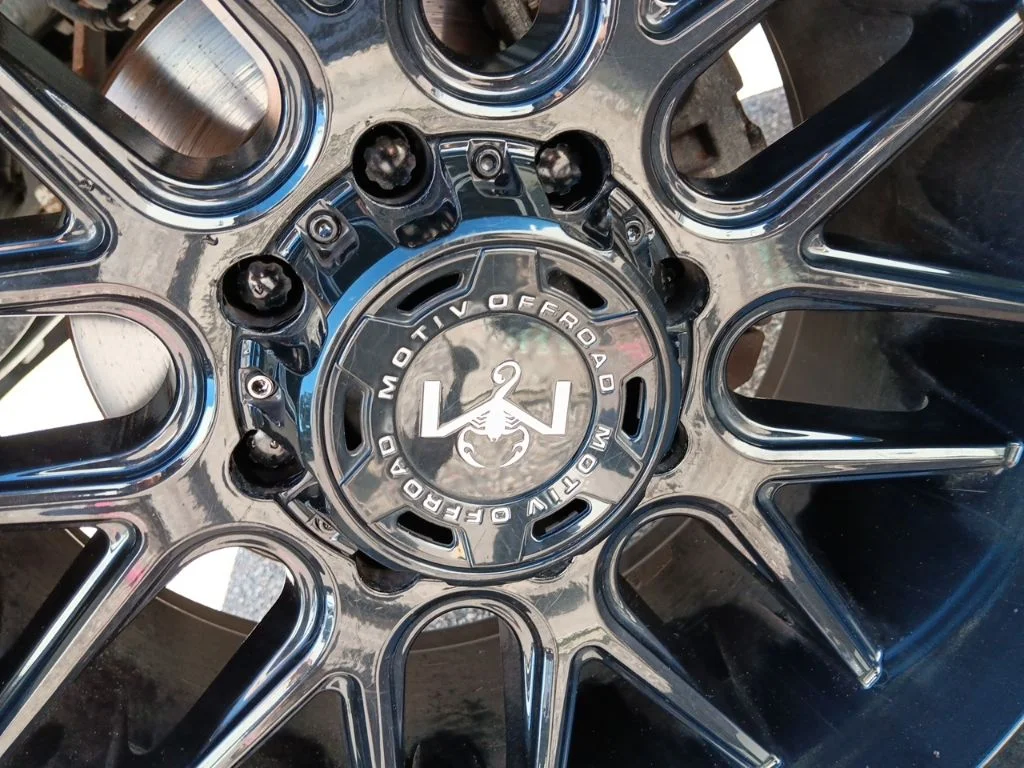 Used 2019 Black Metallic Ford Lariat image 13