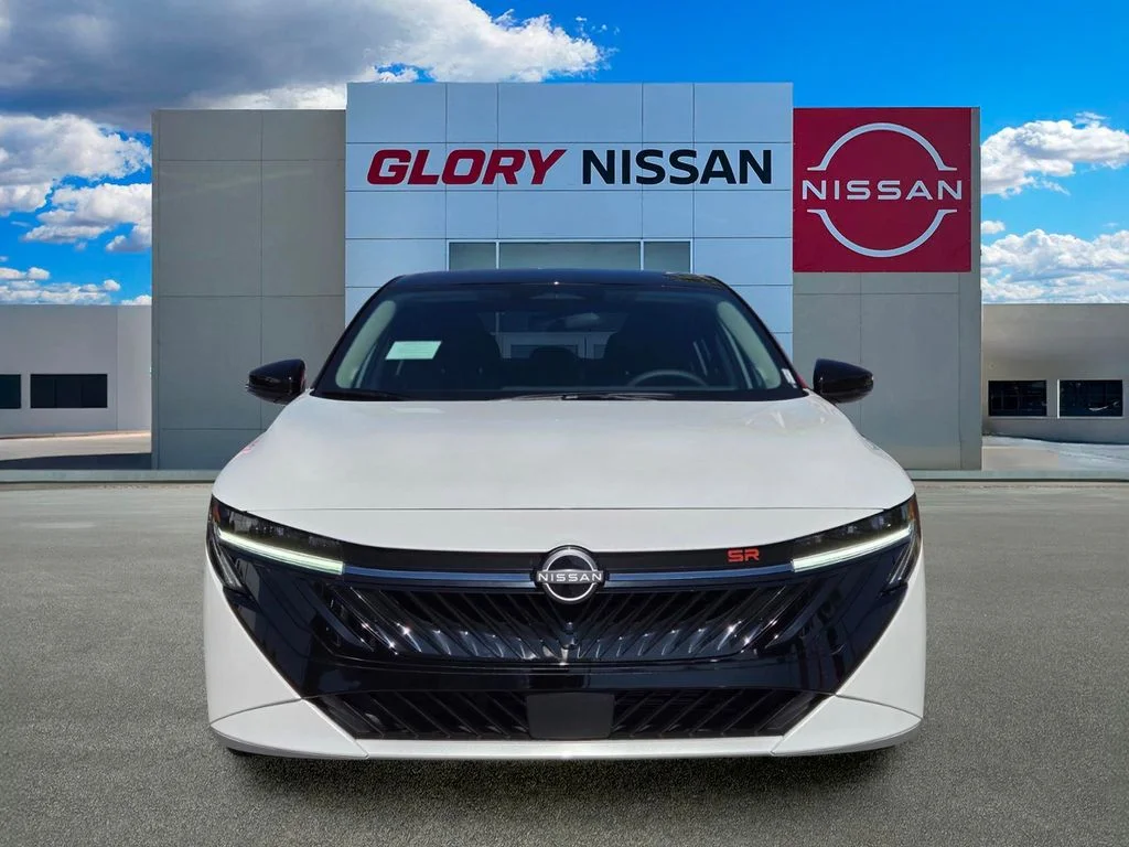 New 2027 Aspen White TriCoat / Super Black Two-tone Nissan SR image 2